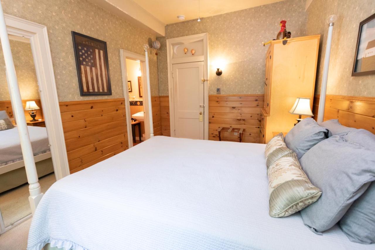 Waybury Inn East Middlebury ภายนอก รูปภาพ